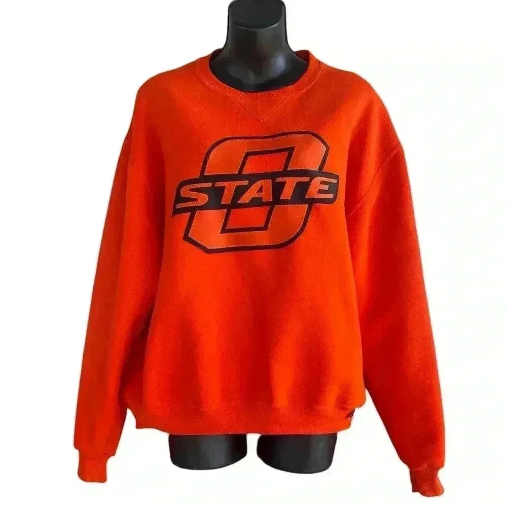 Vintage Oklahoma State Cowboys Sweater
Sweatshirt sz M Pull Over
Orange